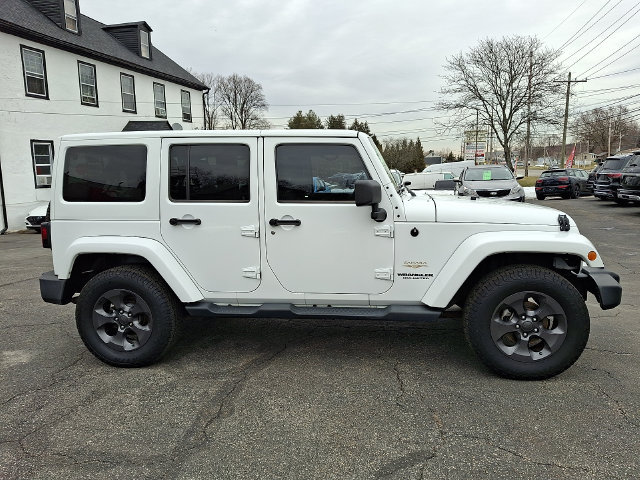 Used 2014 Jeep Wrangler Unlimited Sahara w/ Dual Top Group AWD/4WD image 7