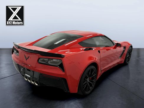 Used 2015 Chevrolet Corvette Z06 w/ 2LZ Preferred Equipment Group RWD image 8
