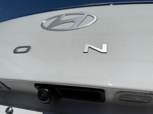 Used 2025 Hyundai Kona SEL AWD/4WD image 17