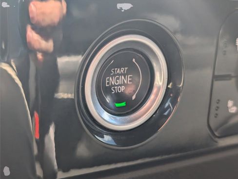 Used 2022 Chevrolet Silverado 1500 LT w/ Z71 Off-Road Package image 28