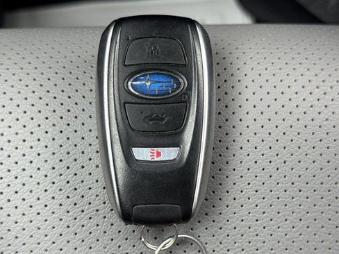 Used 2022 Subaru Outback Limited AWD/4WD image 25