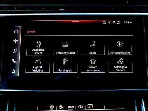 Used 2022 Audi Q8 Premium w/ Convenience Package image 24