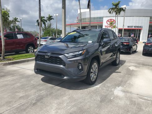 Certified 2023 Toyota RAV4 XLE Premium FWD image 7