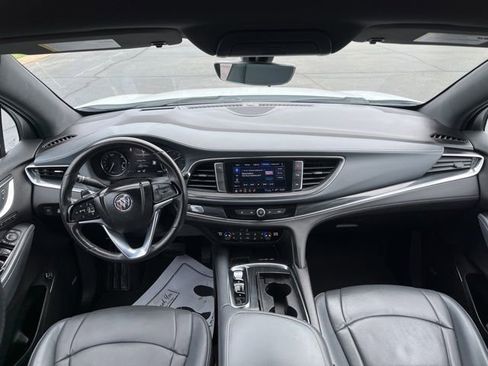 Used 2024 Buick Enclave Premium image 24