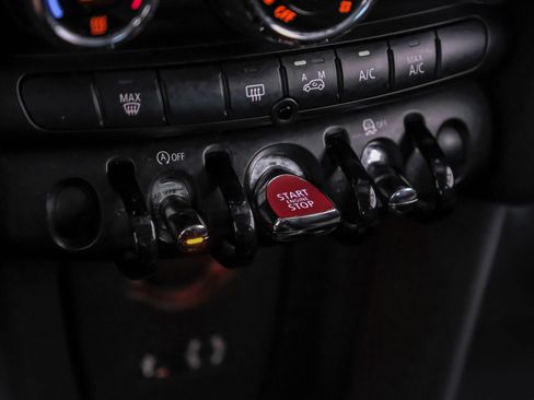 Used 2016 MINI Cooper 2-Door Hardtop image 19