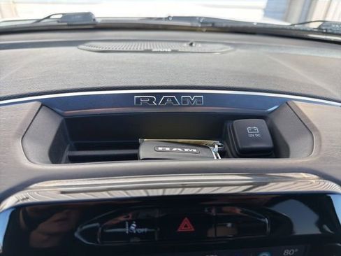 Used 2025 RAM 1500 Laramie image 32