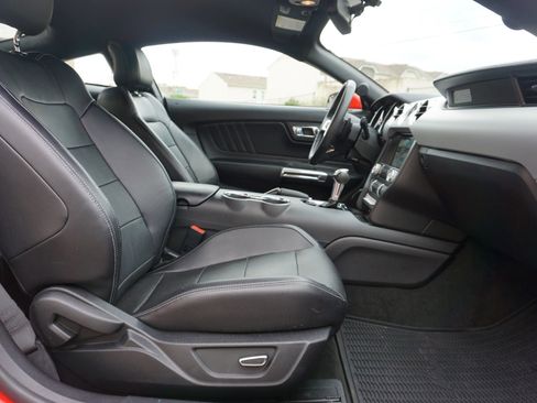 Used 2016 Ford Mustang GT Premium RWD image 17