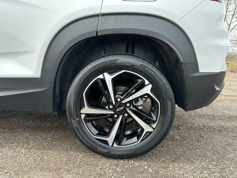 Used 2023 Chevrolet TrailBlazer RS w/ Convenience Package AWD/4WD image 10