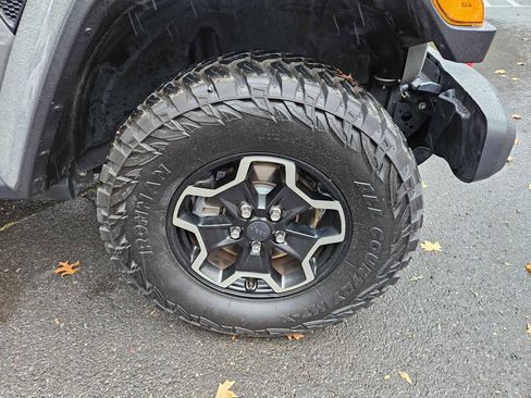 Used 2021 Jeep Wrangler Unlimited Rubicon image 9