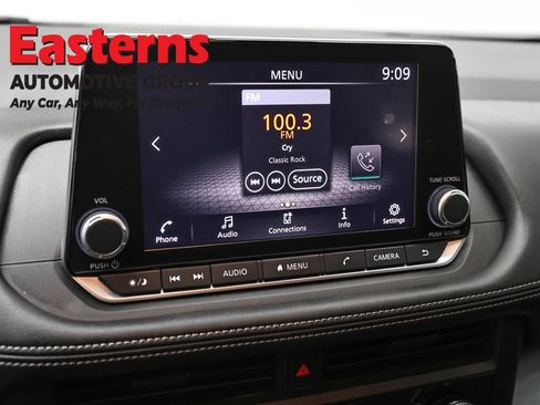 Used 2024 Nissan Rogue S AWD/4WD image 38