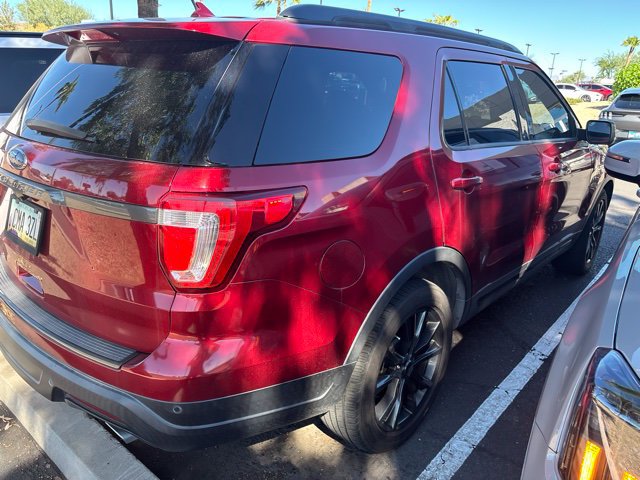 Used 2019 Ford Explorer XLT w/ Equipment Group 202A FWD image 5