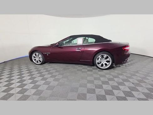 Used 2011 Maserati GranTurismo Convertible RWD image 47