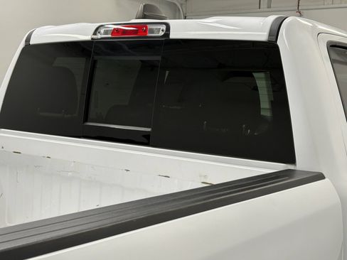 Used 2022 RAM 1500 Laramie w/ Sport Appearance Package AWD/4WD image 8