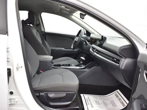Used 2025 Kia K4 FWD image 16