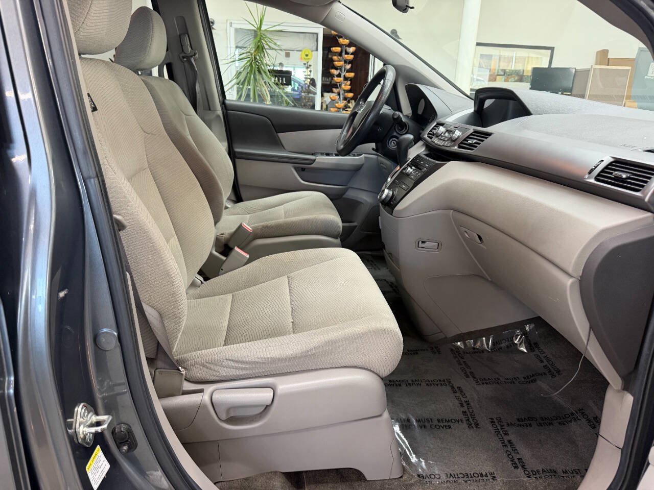 Used 2013 Honda Odyssey LX image 16