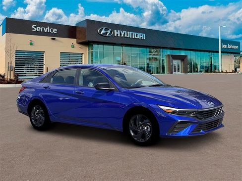 New 2026 Hyundai Elantra Sport image 10