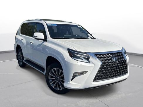 Used 2023 Lexus GX 460 Luxury w/ Accessory Package image 4