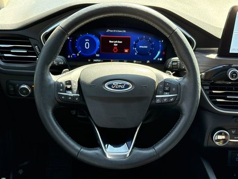 Used 2020 Ford Escape Titanium w/ Titanium Premium Package 2.0 image 15