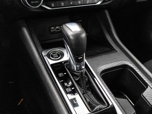 Used 2020 Nissan Sentra SV w/ Electronics Package image 25