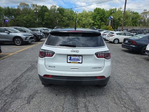 Used 2025 Jeep Compass Limited AWD/4WD image 4