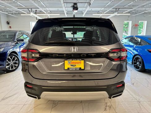 Used 2023 Honda Pilot Elite image 6