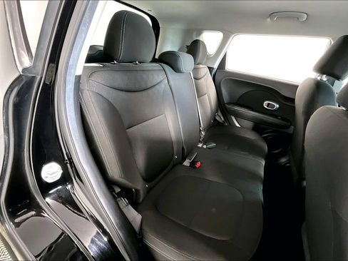 Used 2019 Kia Soul image 27