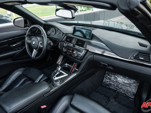 Used 2015 BMW M4 Convertible image 20