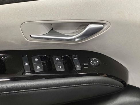 Used 2024 Hyundai Tucson Limited AWD/4WD image 16