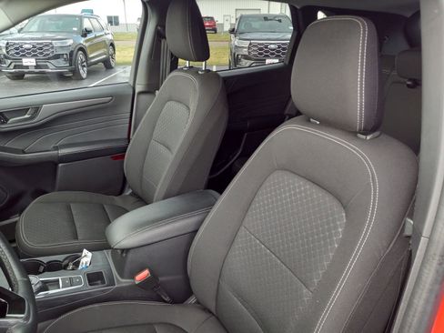 Used 2024 Ford Escape Active w/ Tech Pack #1 AWD/4WD image 14