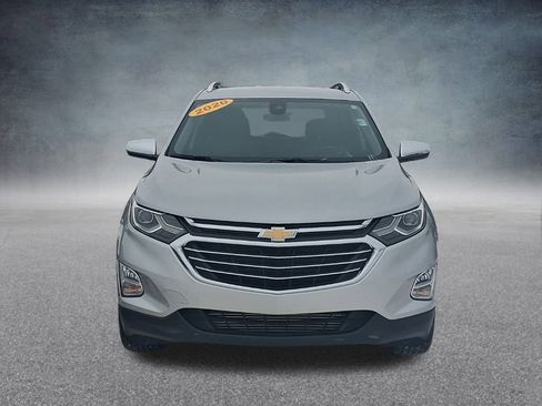 Used 2020 Chevrolet Equinox Premier image 2