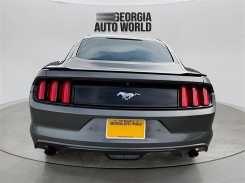 Used 2015 Ford Mustang Coupe RWD image 10
