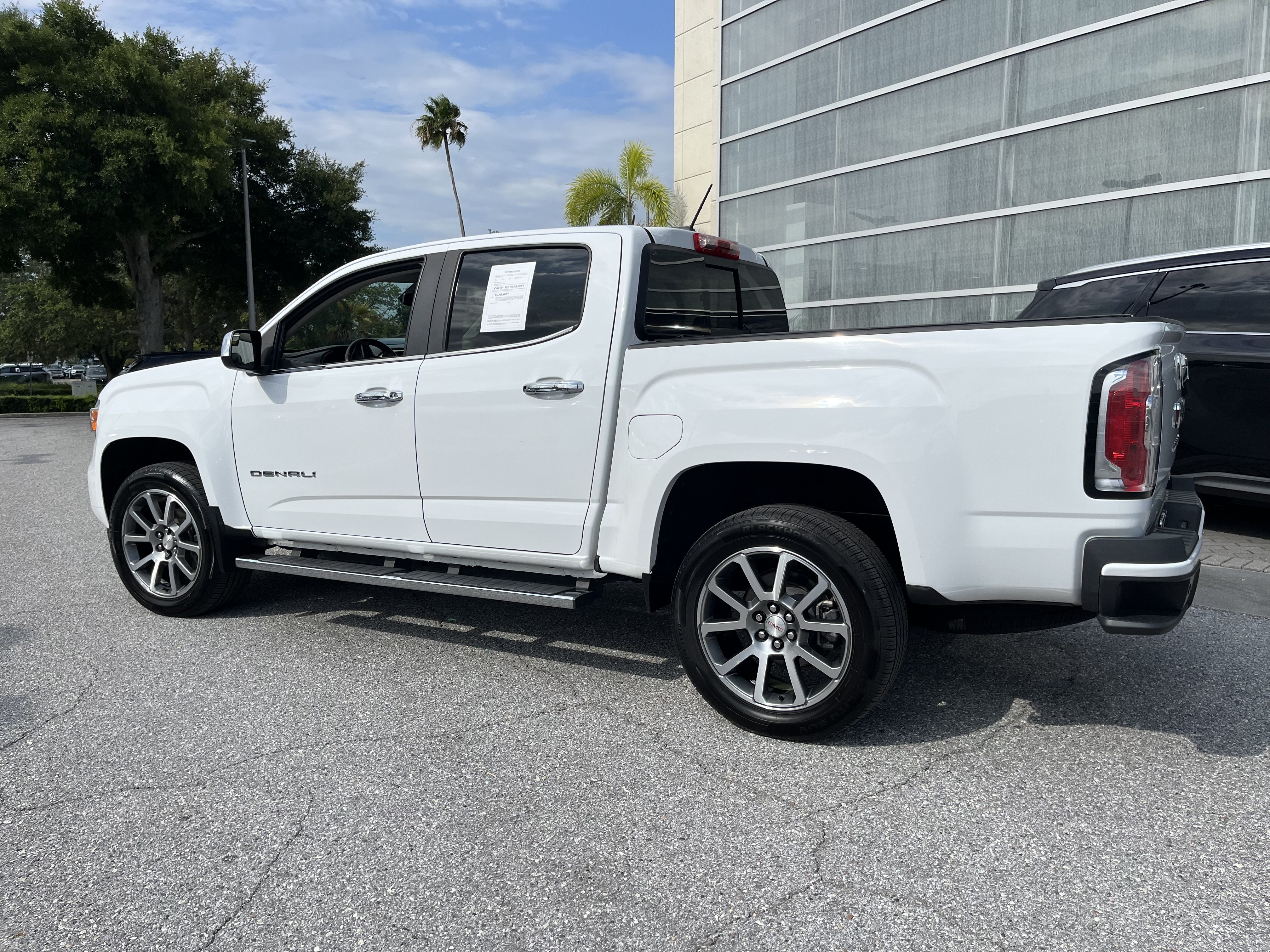 Used 2022 GMC Canyon Denali RWD image 6