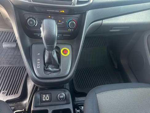 Used 2019 Ford Transit Connect XL image 21
