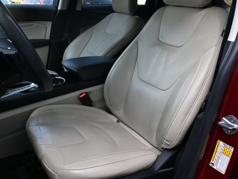 Used 2017 Ford Edge Titanium w/ Equipment Group 301A image 13