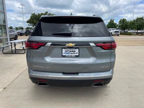 Used 2023 Chevrolet Traverse Premier w/ LPO, Floor Liner Package AWD/4WD image 6