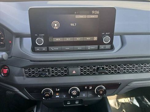 Used 2024 Honda Accord LX image 10