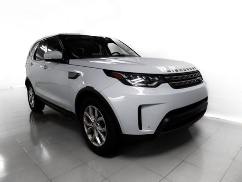 Used 2019 Land Rover Discovery SE image 8