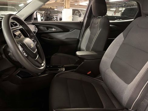 Used 2022 Chevrolet TrailBlazer LT w/ Convenience Package FWD image 15