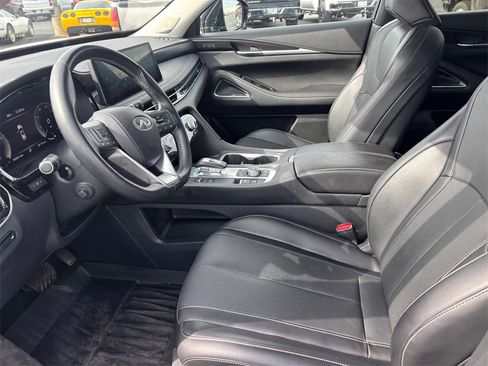 Used 2023 INFINITI QX60 Sensory w/ Cargo Package image 10