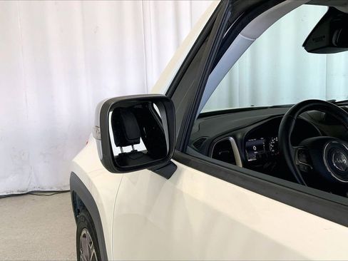 Used 2015 Jeep Renegade Limited FWD image 10
