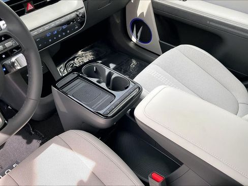 Certified 2025 Hyundai Ioniq 5 Limited AWD/4WD image 16