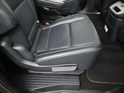 Certified 2025 Lincoln Navigator L Reserve AWD/4WD image 29