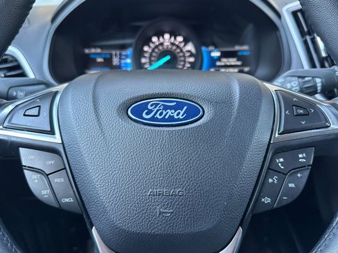 Certified 2024 Ford Edge SEL w/ Convenience Package AWD/4WD image 24