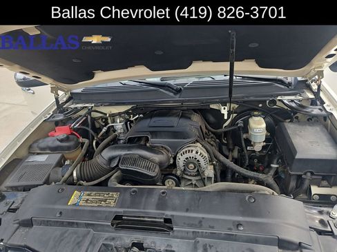 Used 2010 Chevrolet Tahoe LTZ RWD image 34