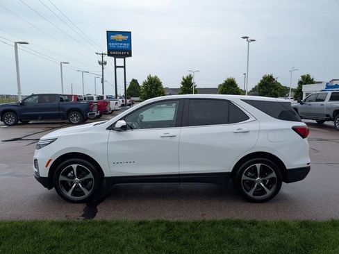 Used 2024 Chevrolet Equinox LT w/ LPO, Floor Liner Package AWD/4WD image 10