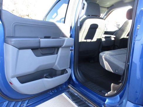 Used 2025 Ford F150 XLT w/ Equipment Group 301A Standard image 15