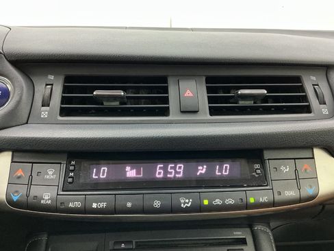 Used 2015 Lexus CT 200h FWD image 35
