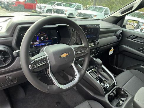 New 2026 Chevrolet Colorado W/T image 17