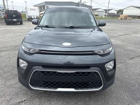 Used 2020 Kia Soul LX FWD image 2