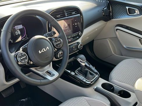 New 2025 Kia Soul EX image 18